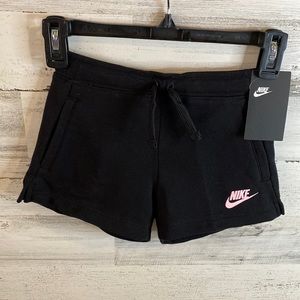 Nike Girls Club Fleece Shorts Black Size 6x NEW